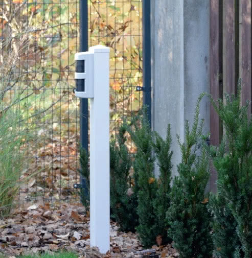 Słupek z zewnętrznymi czujnikami ruchu Słupek z zewnętrznymi czujnikami ruchu